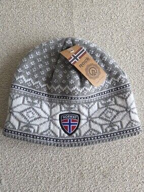 Rock Expedition Norwegian Fair Isle Beanie - NWT Gray & White Knit Hat